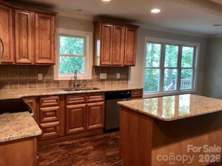 9424 Fairway Ridge Road, Charlotte, NC 28277.  MLS# CAR4414404, YatesRealty ID 45524. 