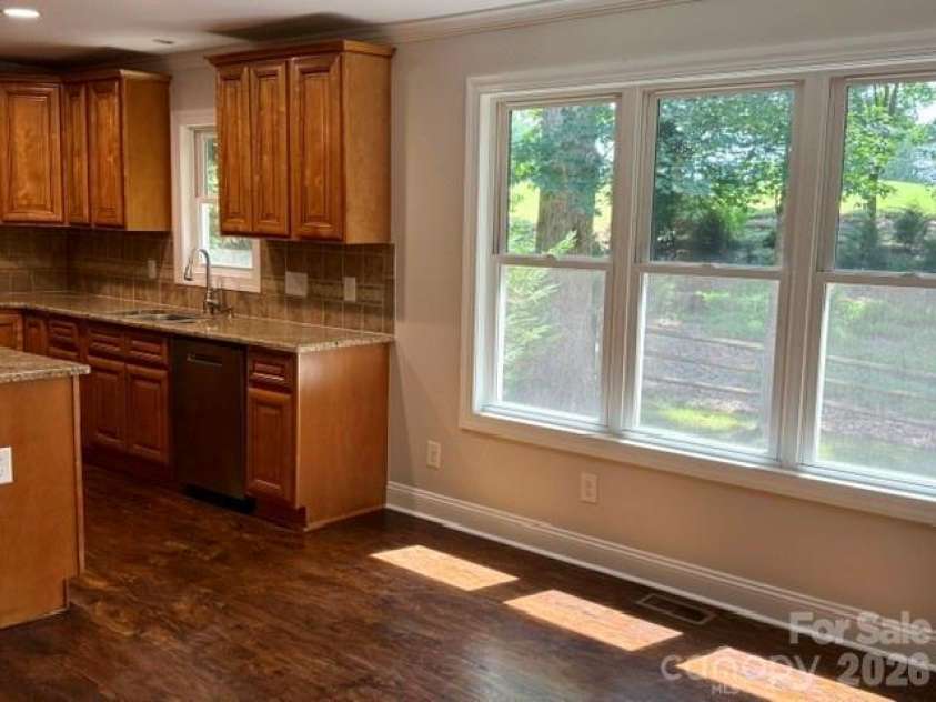 9424 Fairway Ridge Road, Charlotte, NC 28277.  MLS# CAR4414404, YatesRealty ID 45524. 