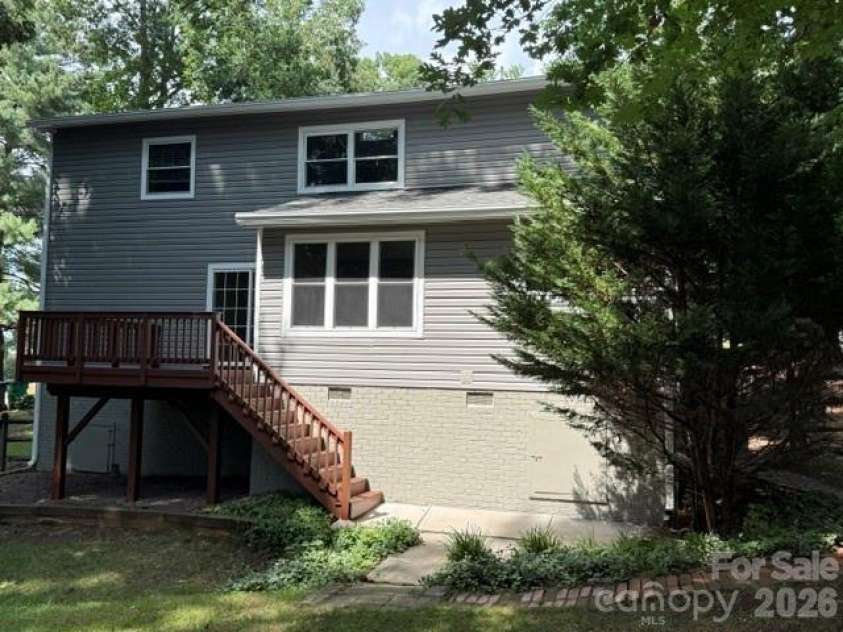 9424 Fairway Ridge Road, Charlotte, NC 28277.  MLS# CAR4414404, YatesRealty ID 45524. 