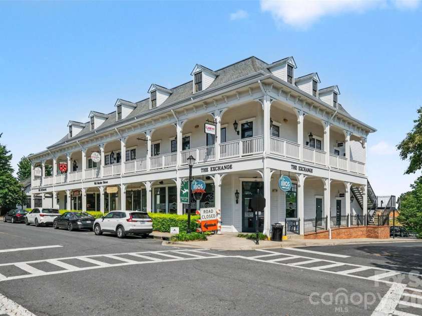 2440 Commons Court, Fort Mill, SC 29708.  MLS# CAR4415016, YatesRealty ID 45525. 