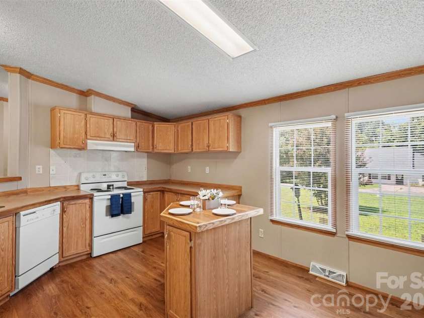 373 Laney Street, Concord, NC 28027.  MLS# CAR4416123, YatesRealty ID 45526. 