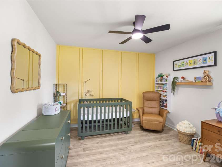 226 Vickery Drive, Charlotte, NC 28215.  MLS# CAR4415894, YatesRealty ID 45528. 