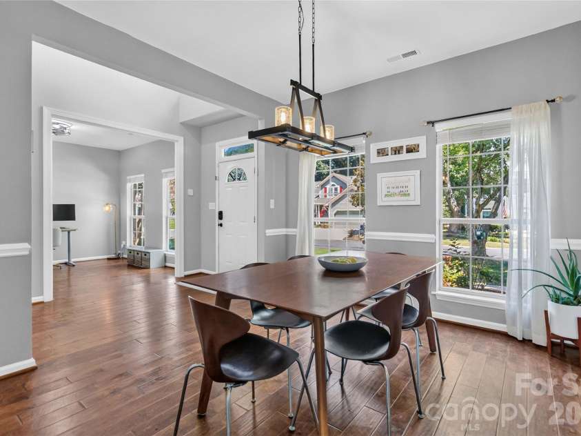 8914 Raven Park Drive, Charlotte, NC 28216.  MLS# CAR4413312, YatesRealty ID 45529. 