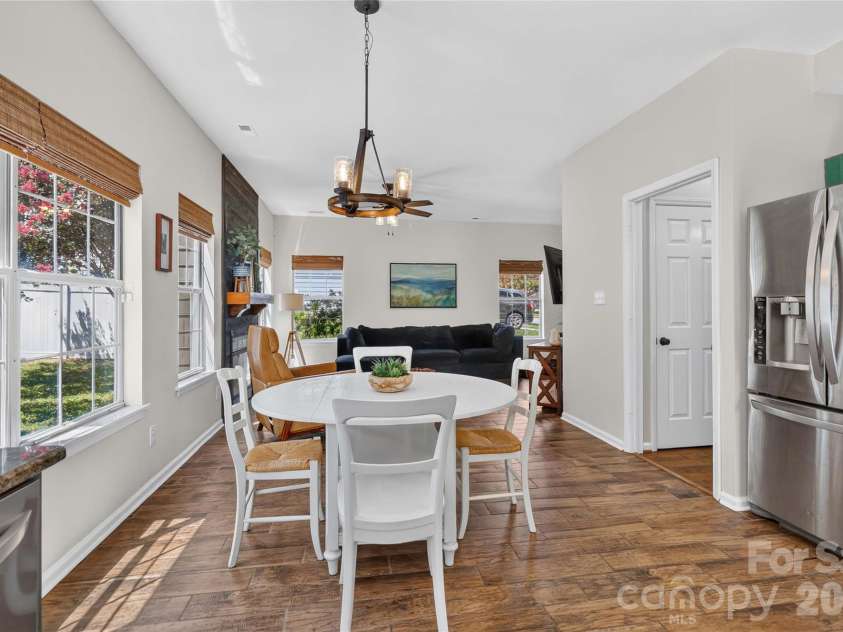8914 Raven Park Drive, Charlotte, NC 28216.  MLS# CAR4413312, YatesRealty ID 45529. 