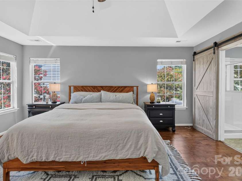 8914 Raven Park Drive, Charlotte, NC 28216.  MLS# CAR4413312, YatesRealty ID 45529. 