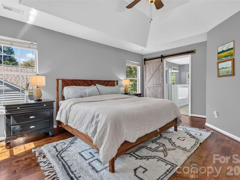 8914 Raven Park Drive, Charlotte, NC 28216.  MLS# CAR4413312, YatesRealty ID 45529. 