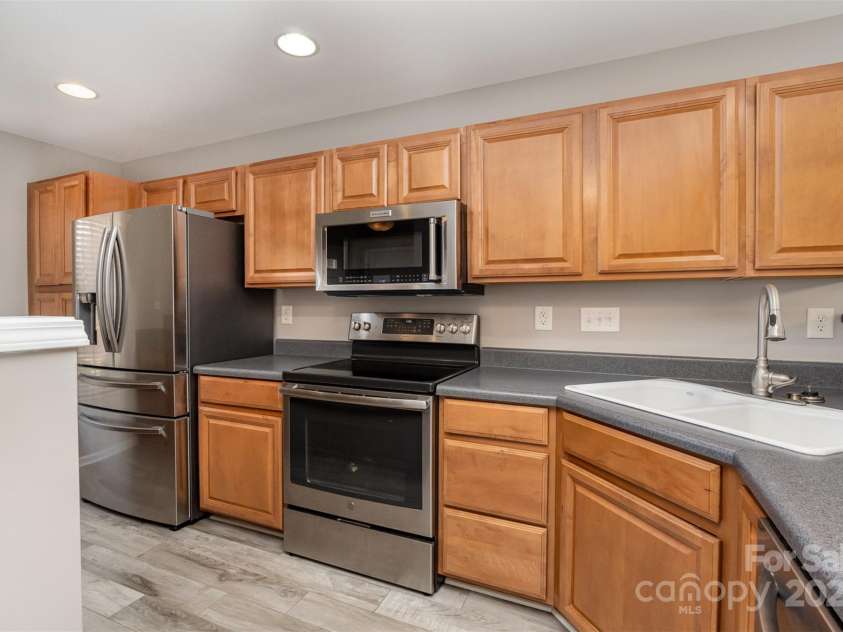 1026 Eagles Nest Lane, Fort Mill, SC 29707.  MLS# CAR4238370, YatesRealty ID 4553. 