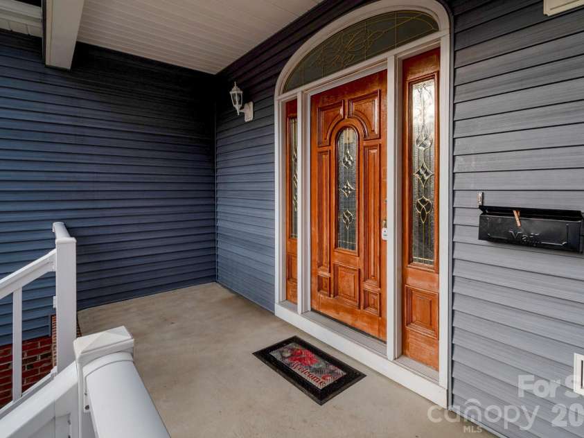 722 Canterbury Drive, Lancaster, SC 29720.  MLS# CAR4349697, YatesRealty ID 4553. 