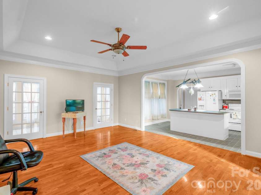 722 Canterbury Drive, Lancaster, SC 29720.  MLS# CAR4349697, YatesRealty ID 4553. 