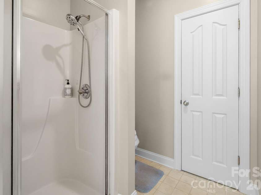 722 Canterbury Drive, Lancaster, SC 29720.  MLS# CAR4349697, YatesRealty ID 4553. 