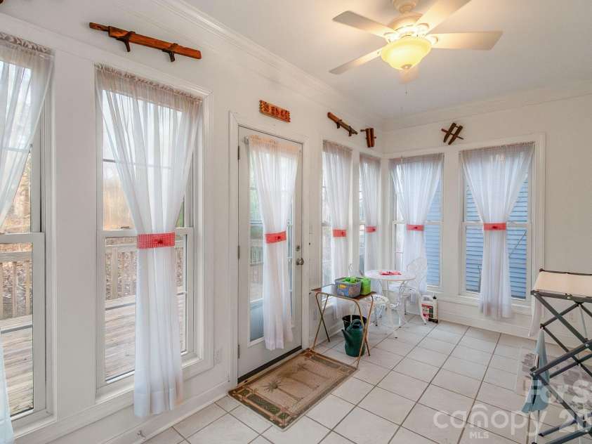722 Canterbury Drive, Lancaster, SC 29720.  MLS# CAR4349697, YatesRealty ID 4553. 