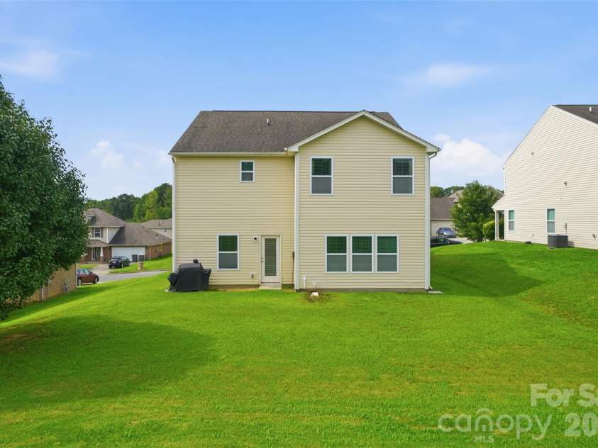 1991 Clear Brook Drive, Kannapolis, NC 28083.  MLS# CAR4416279, YatesRealty ID 45530. 