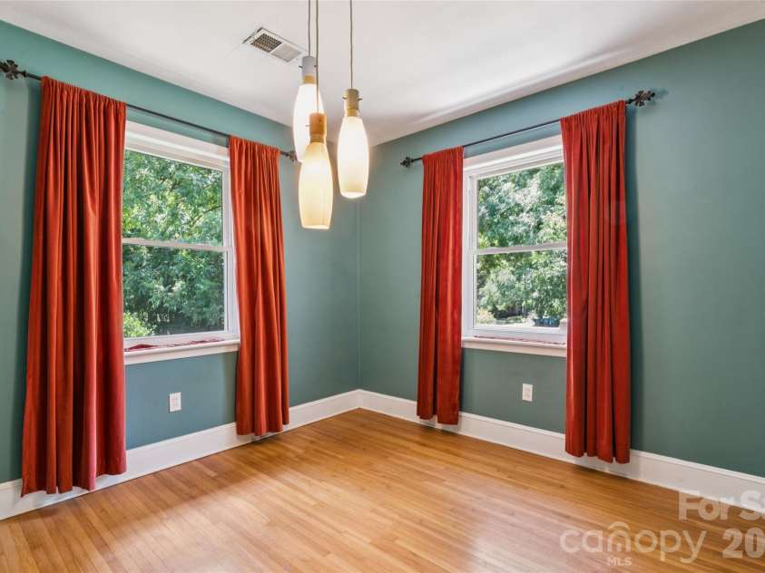 2305 Williams Road, Matthews, NC 28105.  MLS# CAR4416208, YatesRealty ID 45531. Dining Room