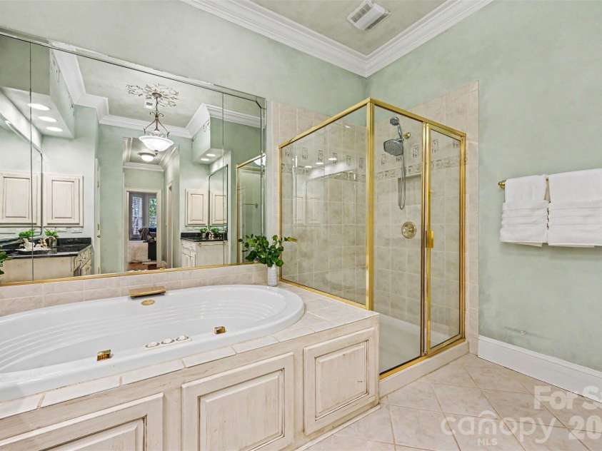 7526 Bluestar Lane, Charlotte, NC 28226.  MLS# CAR4415270, YatesRealty ID 45532. 