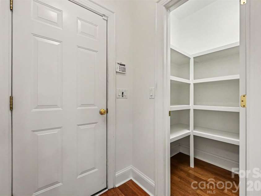 7526 Bluestar Lane, Charlotte, NC 28226.  MLS# CAR4415270, YatesRealty ID 45532. 