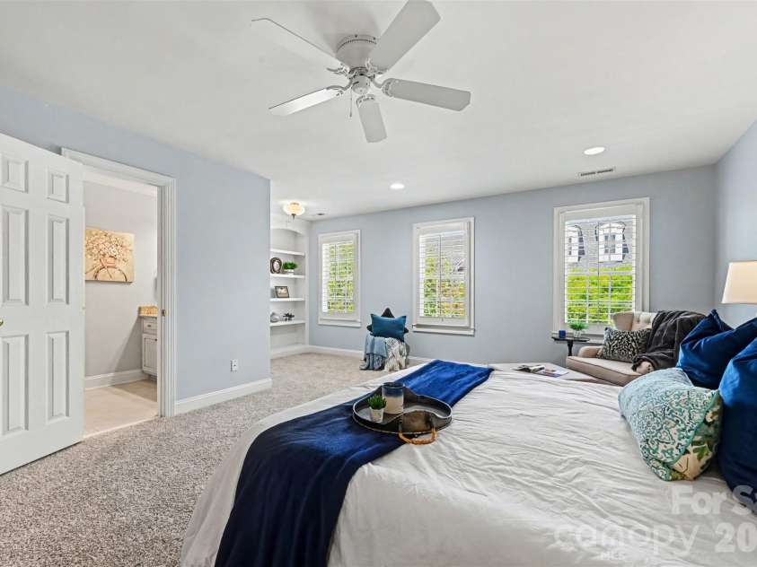 7526 Bluestar Lane, Charlotte, NC 28226.  MLS# CAR4415270, YatesRealty ID 45532. 