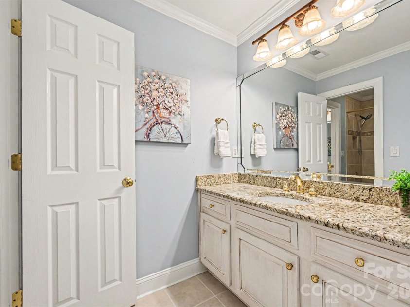 7526 Bluestar Lane, Charlotte, NC 28226.  MLS# CAR4415270, YatesRealty ID 45532. 