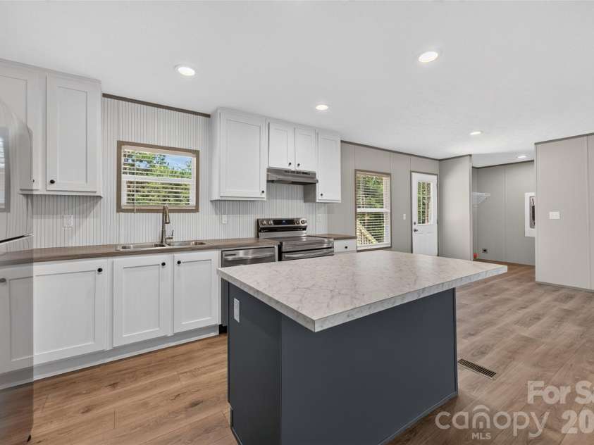 4279 Bivens Drive, Morganton, NC 28655.  MLS# CAR4416527, YatesRealty ID 45533. 
