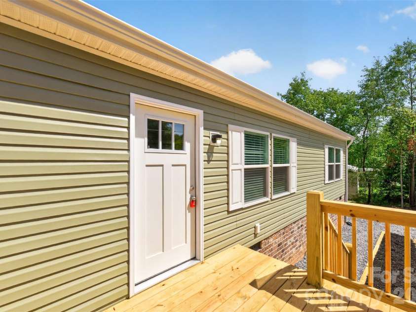 4279 Bivens Drive, Morganton, NC 28655.  MLS# CAR4416527, YatesRealty ID 45533. 