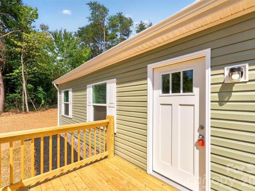 4279 Bivens Drive, Morganton, NC 28655.  MLS# CAR4416527, YatesRealty ID 45533. 