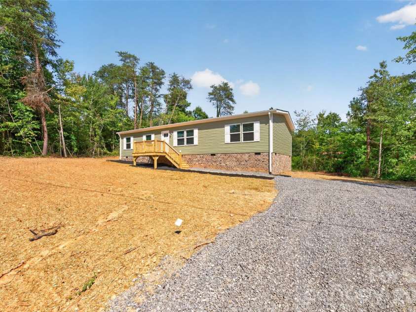 4279 Bivens Drive, Morganton, NC 28655.  MLS# CAR4416527, YatesRealty ID 45533. 