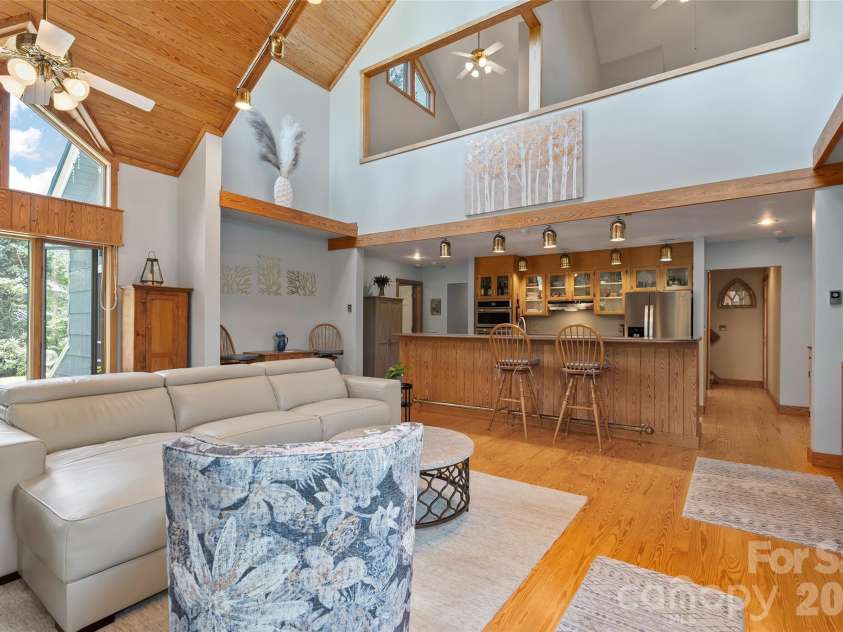 80 Strickland Drive, Waynesville, NC 28785.  MLS# CAR4408965, YatesRealty ID 45534. 