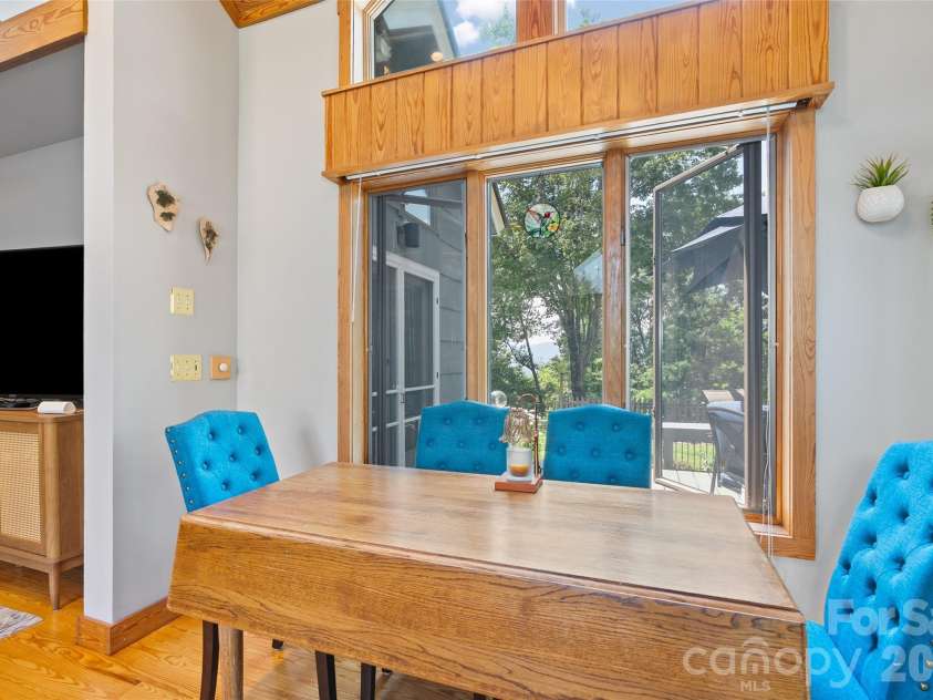 80 Strickland Drive, Waynesville, NC 28785.  MLS# CAR4408965, YatesRealty ID 45534. 
