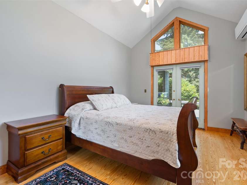 80 Strickland Drive, Waynesville, NC 28785.  MLS# CAR4408965, YatesRealty ID 45534. 