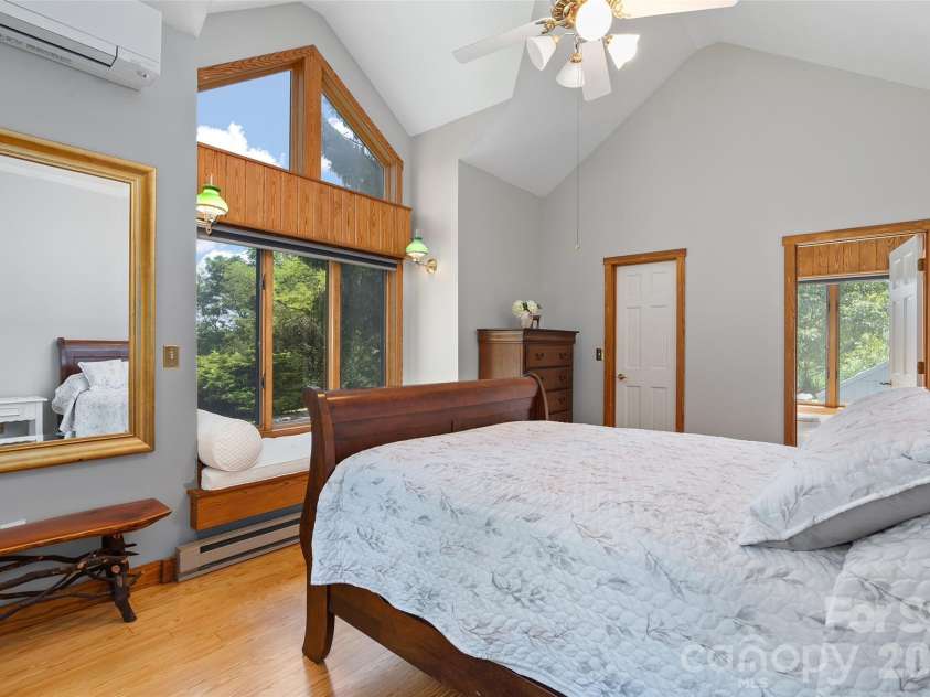 80 Strickland Drive, Waynesville, NC 28785.  MLS# CAR4408965, YatesRealty ID 45534. 