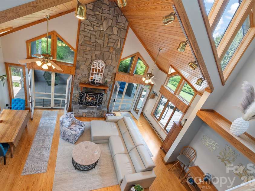 80 Strickland Drive, Waynesville, NC 28785.  MLS# CAR4408965, YatesRealty ID 45534. 