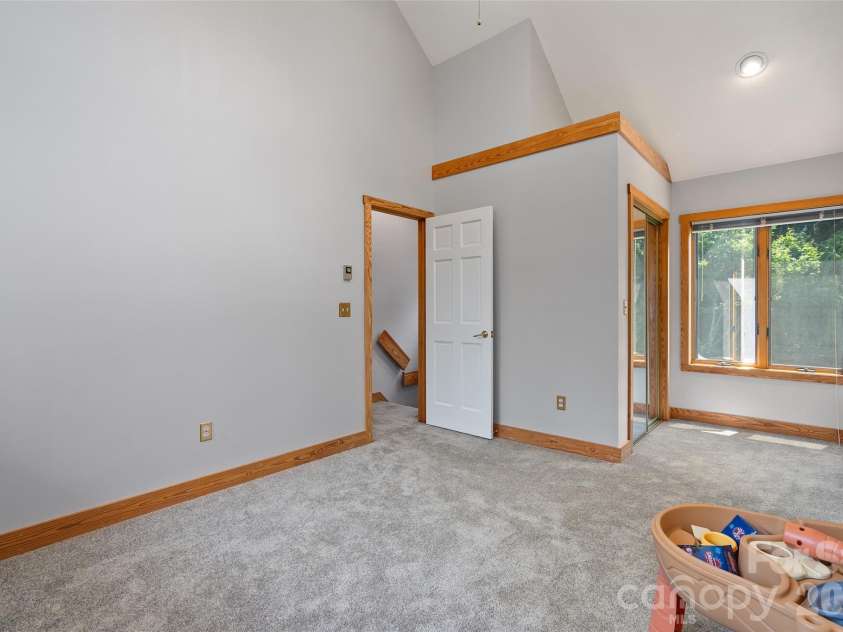 80 Strickland Drive, Waynesville, NC 28785.  MLS# CAR4408965, YatesRealty ID 45534. 