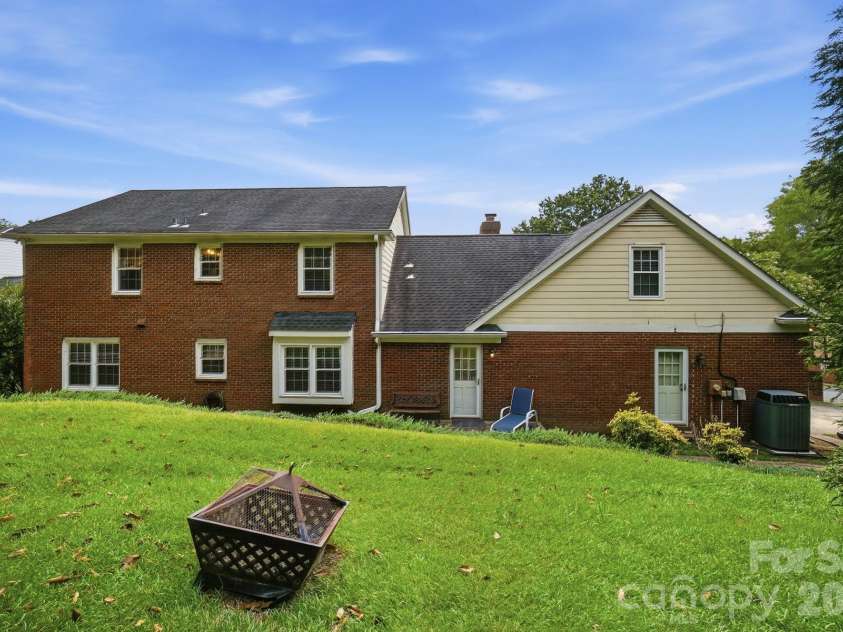 201 Wainsley Place, Matthews, NC 28105.  MLS# CAR4407896, YatesRealty ID 45535. Back Yard, Back Exterior