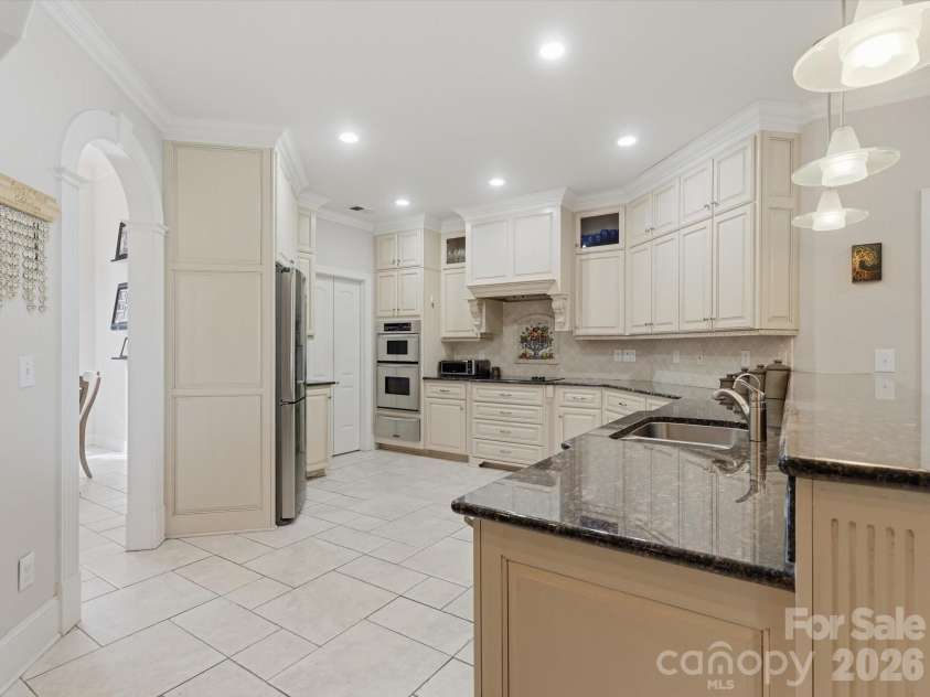 154 Quail Hollow Drive, Kings Mountain, NC 28086.  MLS# CAR4371470, YatesRealty ID 45536. 