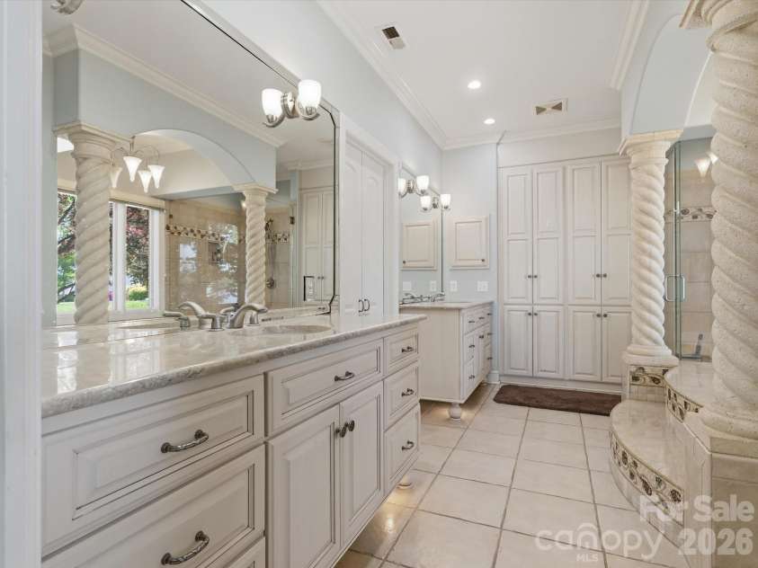 154 Quail Hollow Drive, Kings Mountain, NC 28086.  MLS# CAR4371470, YatesRealty ID 45536. 
