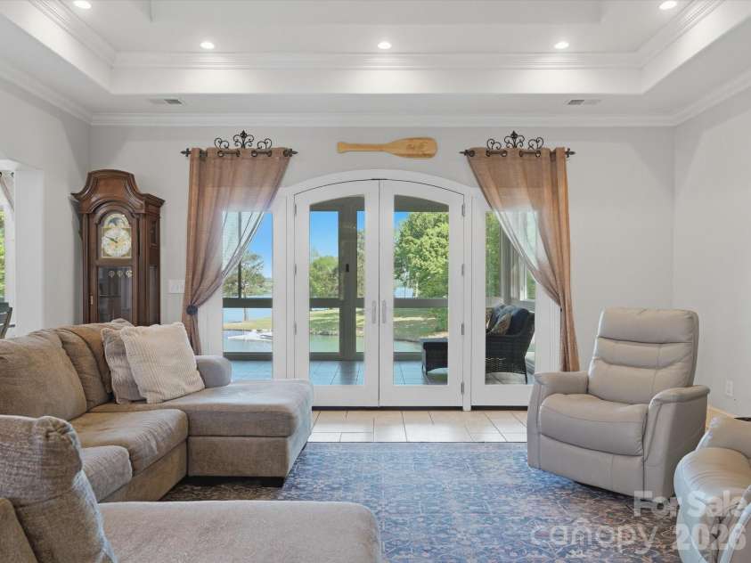 154 Quail Hollow Drive, Kings Mountain, NC 28086.  MLS# CAR4371470, YatesRealty ID 45536. 