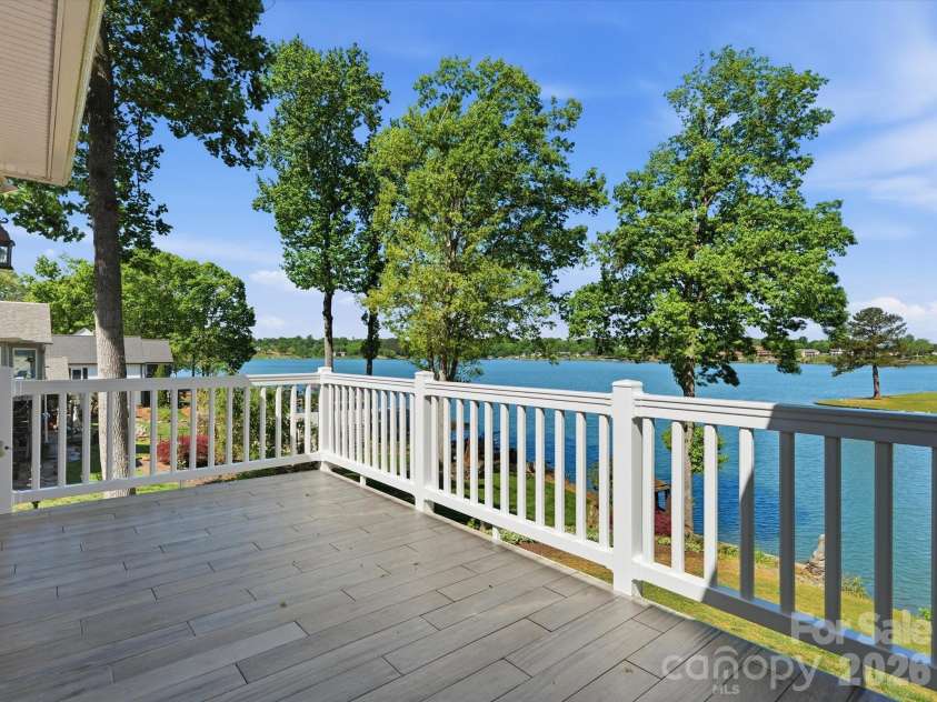 154 Quail Hollow Drive, Kings Mountain, NC 28086.  MLS# CAR4371470, YatesRealty ID 45536. 