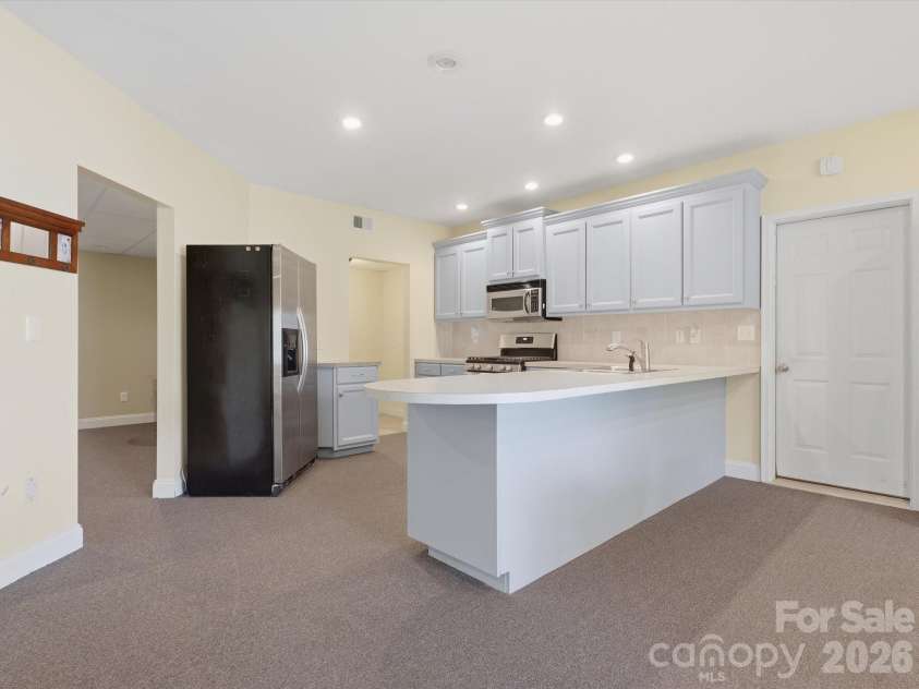 154 Quail Hollow Drive, Kings Mountain, NC 28086.  MLS# CAR4371470, YatesRealty ID 45536. 