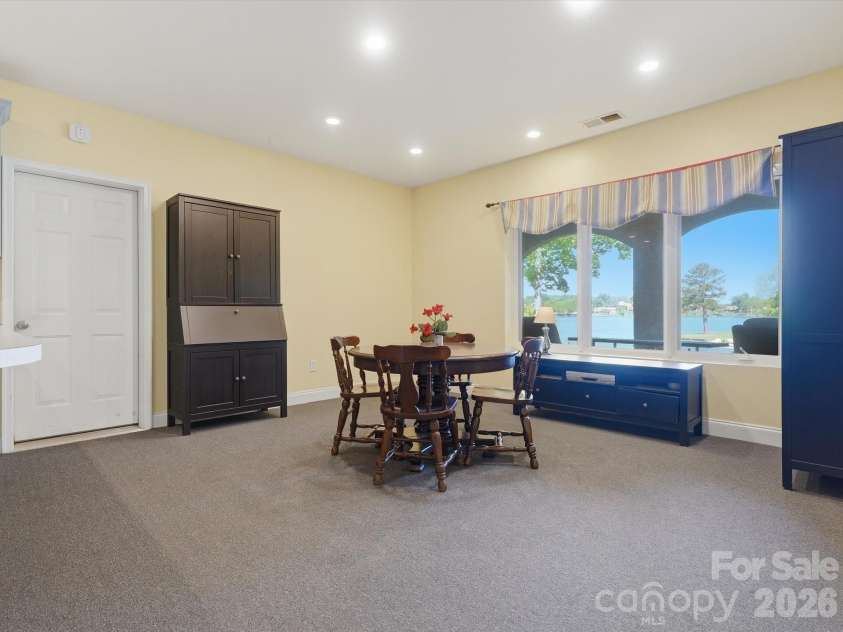 154 Quail Hollow Drive, Kings Mountain, NC 28086.  MLS# CAR4371470, YatesRealty ID 45536. 