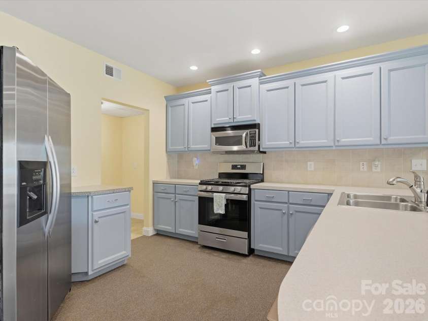 154 Quail Hollow Drive, Kings Mountain, NC 28086.  MLS# CAR4371470, YatesRealty ID 45536. 
