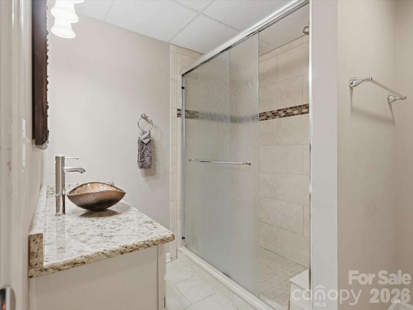 154 Quail Hollow Drive, Kings Mountain, NC 28086.  MLS# CAR4371470, YatesRealty ID 45536. 