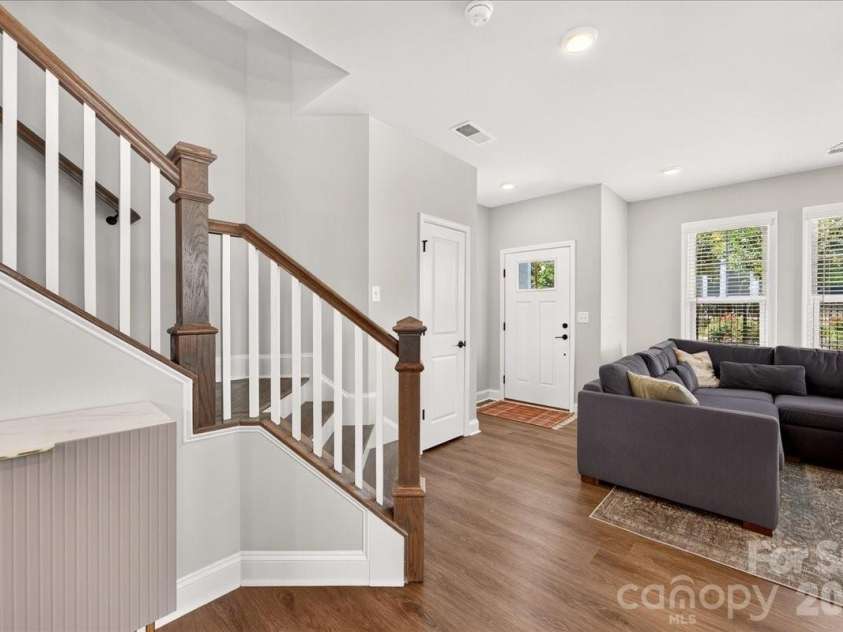 3125 Ada Mill Alley, Charlotte, NC 28205.  MLS# CAR4416001, YatesRealty ID 45540. 
