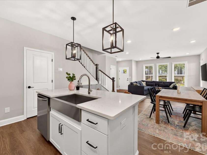 3125 Ada Mill Alley, Charlotte, NC 28205.  MLS# CAR4416001, YatesRealty ID 45540. 