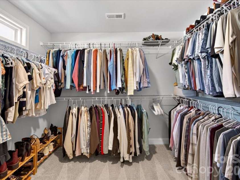 3125 Ada Mill Alley, Charlotte, NC 28205.  MLS# CAR4416001, YatesRealty ID 45540. 