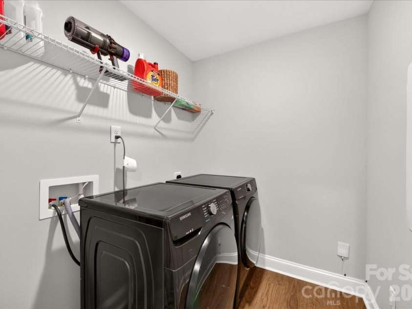 3125 Ada Mill Alley, Charlotte, NC 28205.  MLS# CAR4416001, YatesRealty ID 45540. 