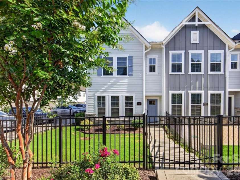3125 Ada Mill Alley, Charlotte, NC 28205.  MLS# CAR4416001, YatesRealty ID 45540. Welcome Home!