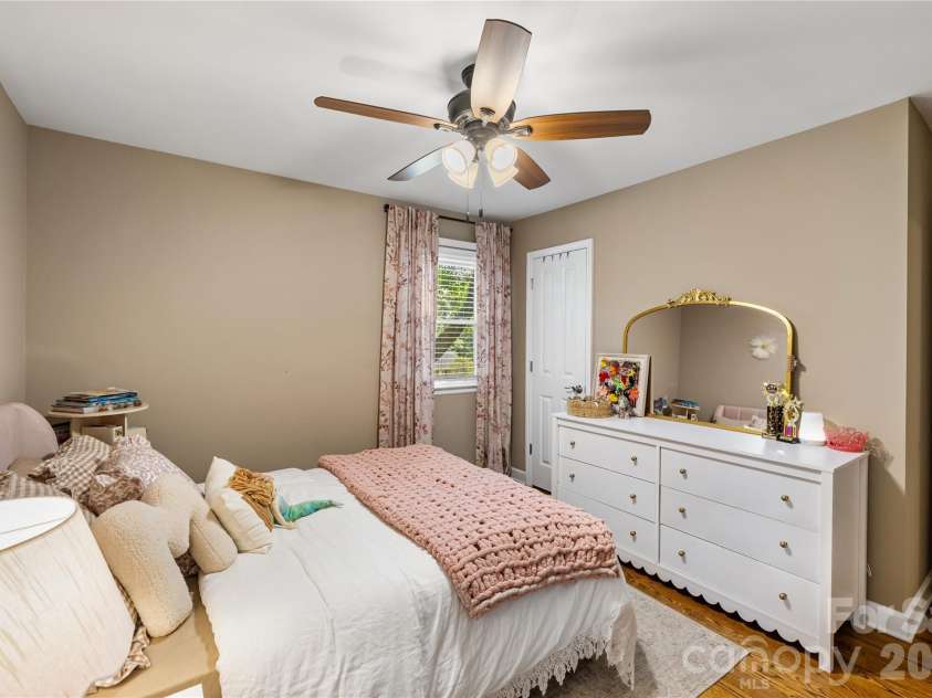 213 Dogwood Drive, Mount Holly, NC 28120.  MLS# CAR4416492, YatesRealty ID 45542. 