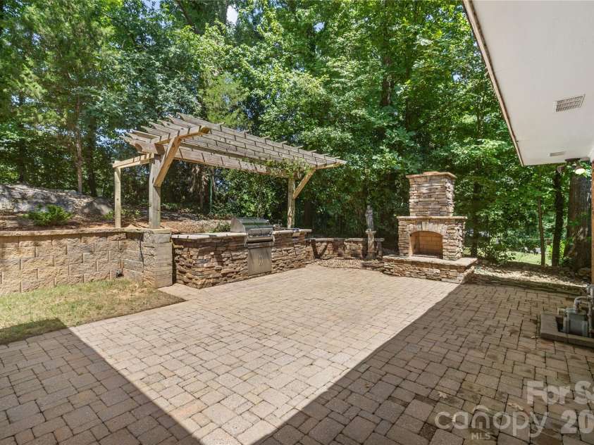 213 Dogwood Drive, Mount Holly, NC 28120.  MLS# CAR4416492, YatesRealty ID 45542. 