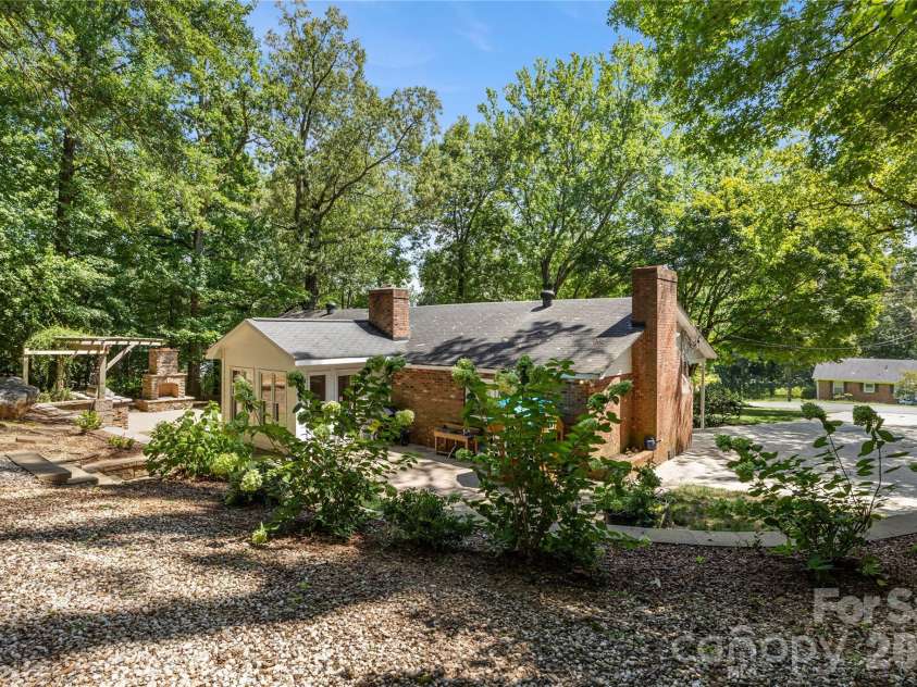 213 Dogwood Drive, Mount Holly, NC 28120.  MLS# CAR4416492, YatesRealty ID 45542. 