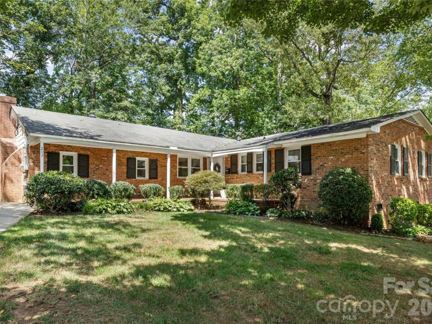 213 Dogwood Drive, Mount Holly, NC 28120.  MLS# CAR4416492, YatesRealty ID 45542. 