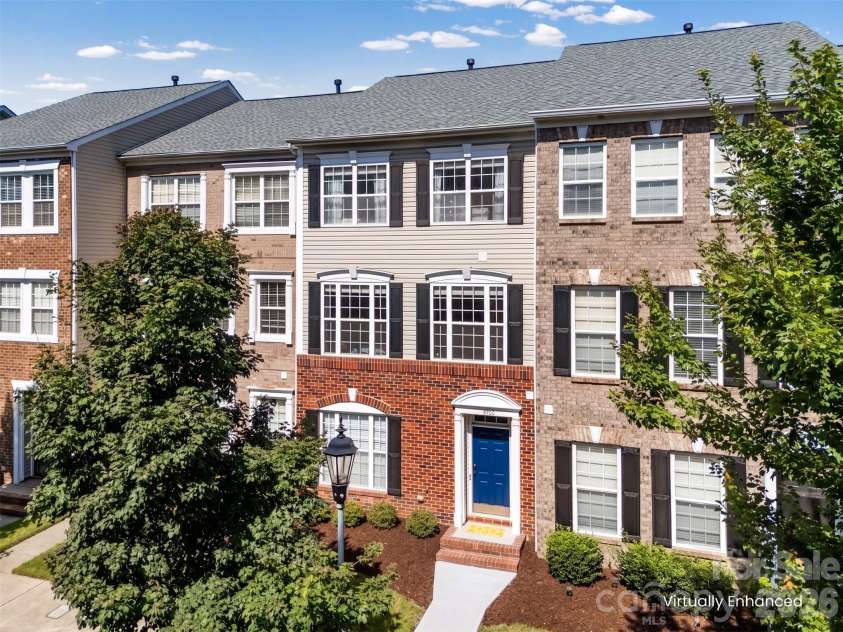 9700 Kings Parade Boulevard, Charlotte, NC 28273.  MLS# CAR4407631, YatesRealty ID 45544. 